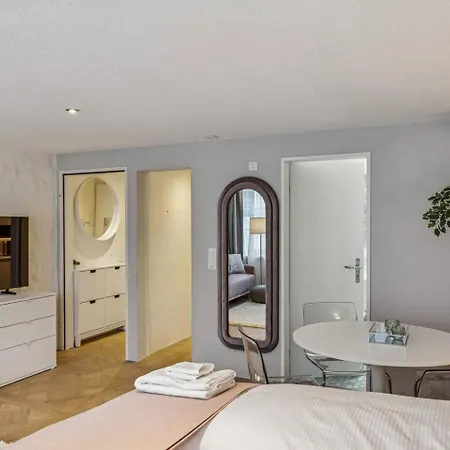 Thejewelleryboxoldtowngemwithwaterviewbalcony Apartamento Zúrich